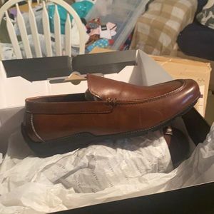 New Kenneth Cole Reaction Loafers